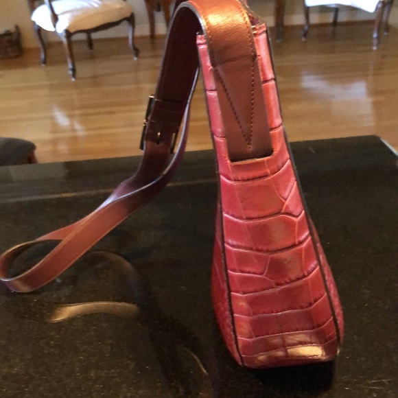 Vince Red Alligator Cross Body - Picture 4 of 14